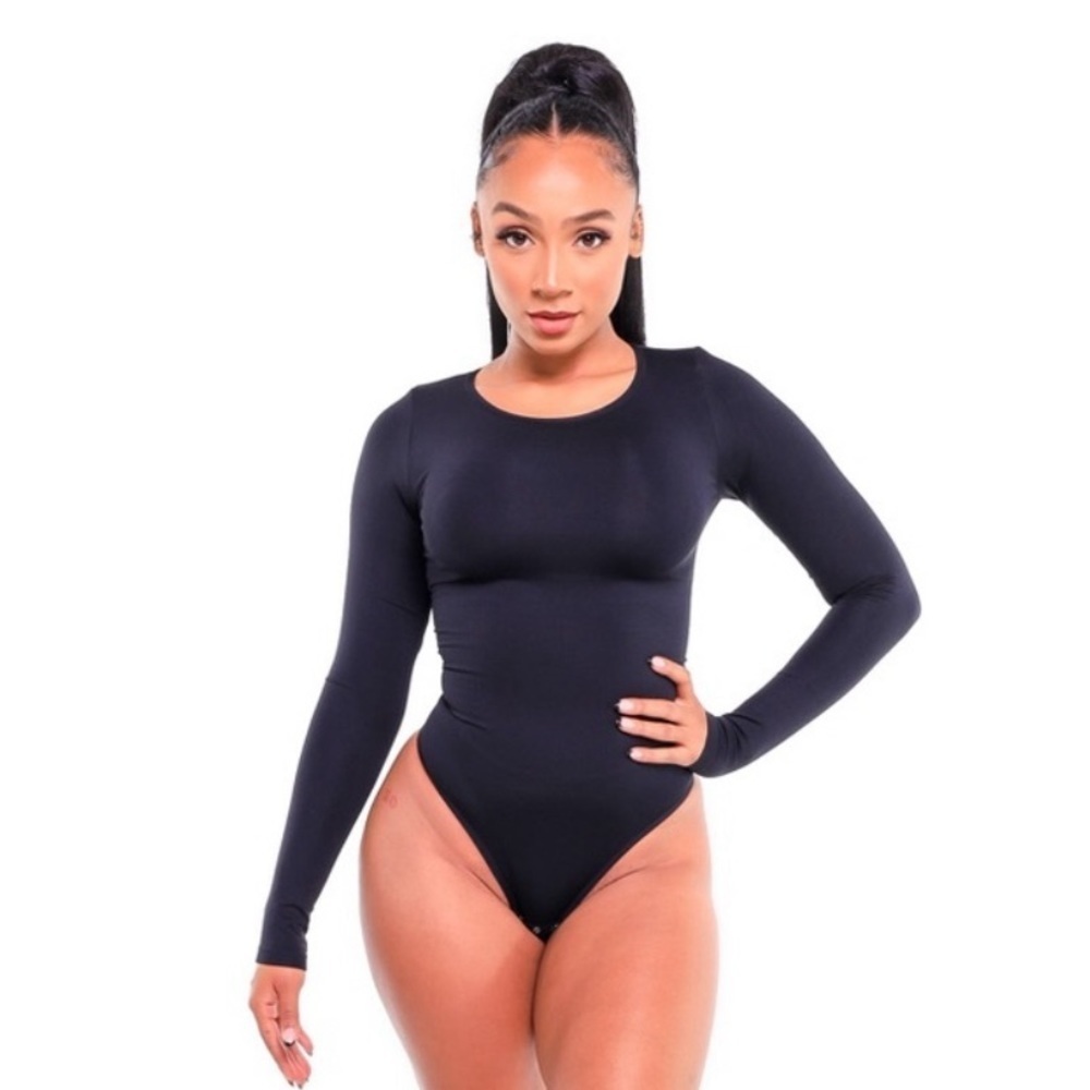 NNEKA ROSE EVERYDAY SEAMLESS SHAPER BODYSUIT